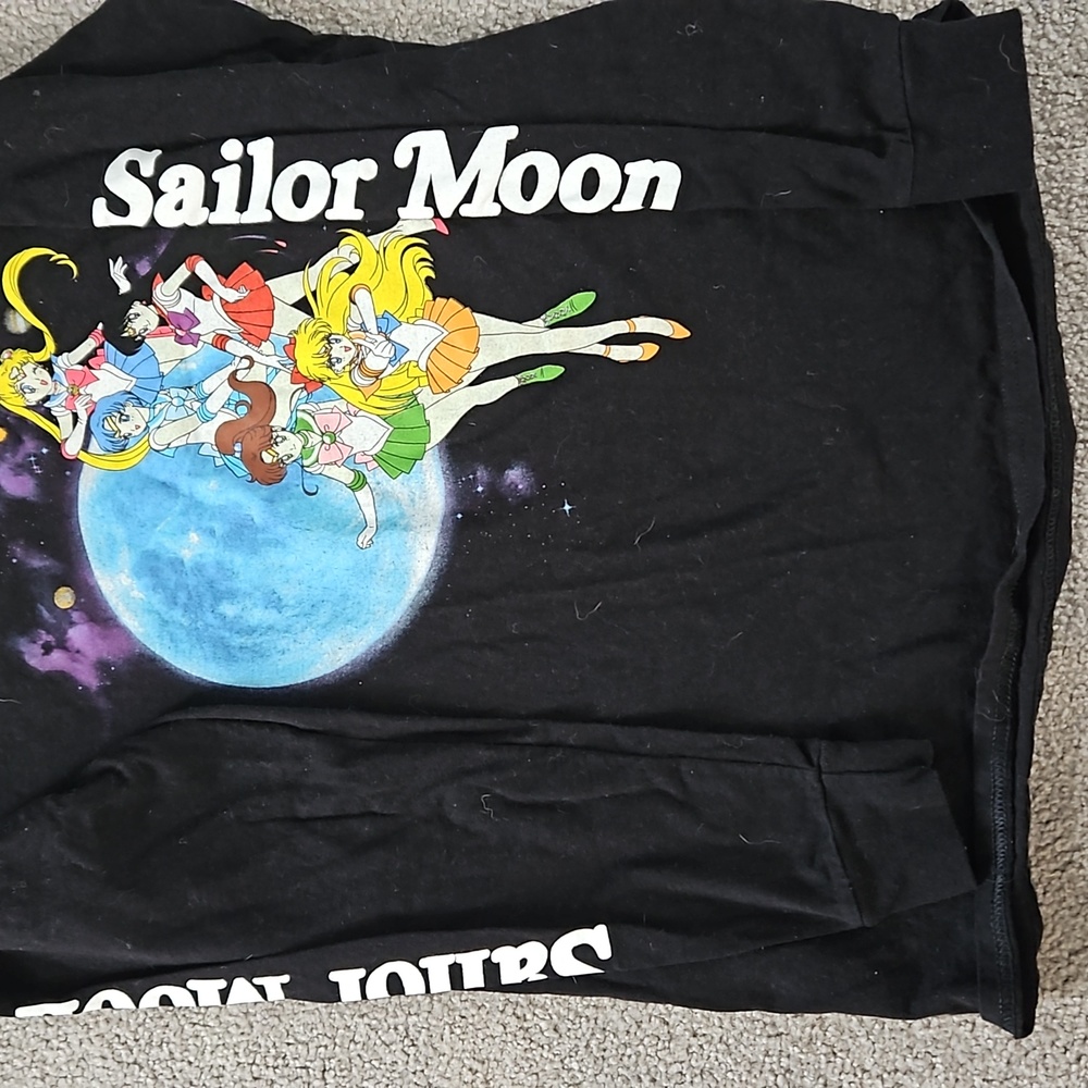 Sailor Moon long sleeve shirt size medium